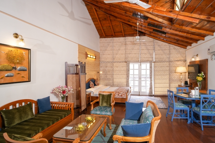 Neelesh Inn